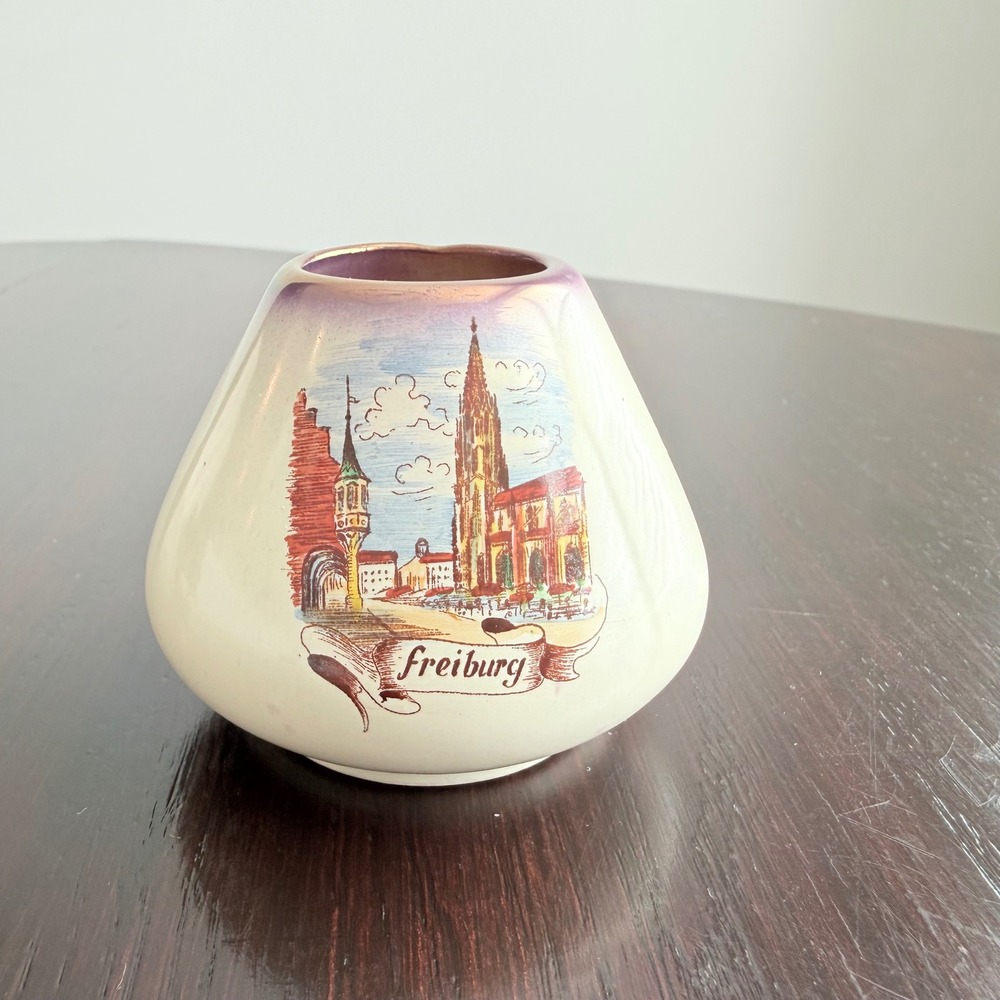 Vintage Freiburg Germany Souvenir Ceramic Bud Vase Iridescent Luster Rim 2.5in‎ - Picture 2 of 7